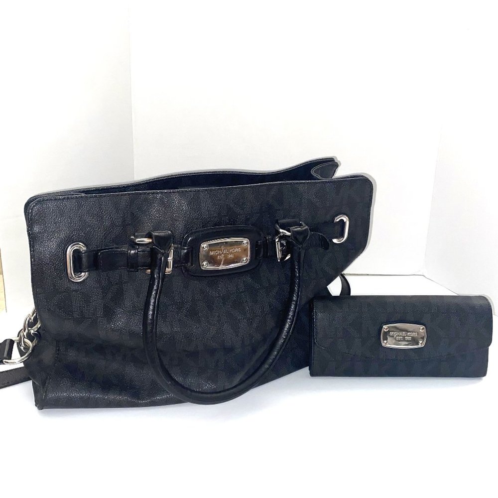 MICHAEL KORS‎ Signature Logo with Wallet
